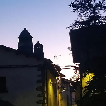 La Maestra *